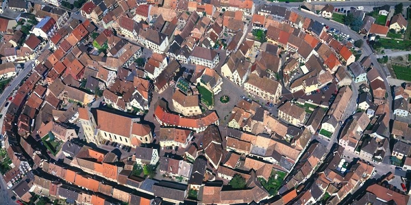 LE CHATEAU